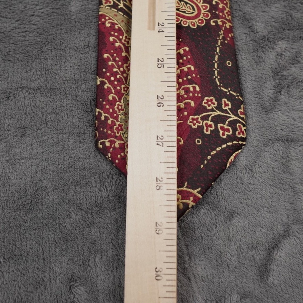 Uomo Venetto Paisley Silk Necktie Burgundy Gold Floral Classic 58" - Picture 6 of 7
